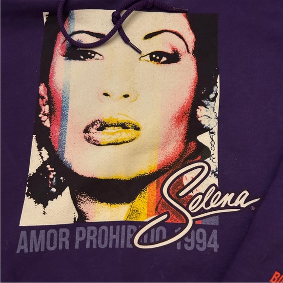 Selena merchandise-hoodie a portrait of Selena from the album "Amor Prohibido" - Picture 2 of 4